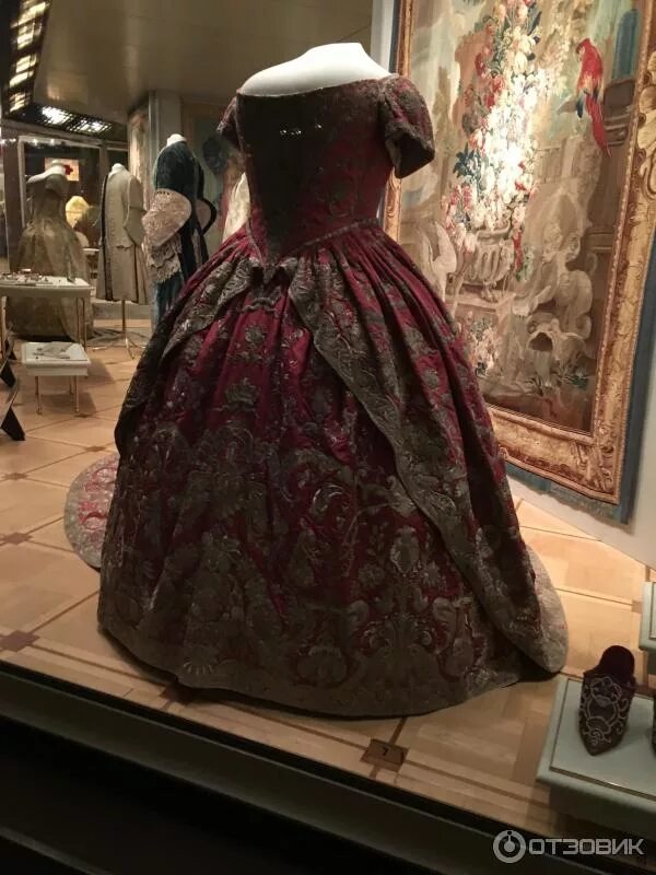 Платья екатерины фото Отзыв о Оружейная палата Кремля (Россия, Москва) Палата, казалось бы, Оружейная,