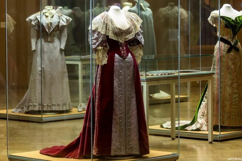 Платья екатерины фото Платье визитное /Платье вечернее /Платье бальное::Выставка "Петербургский модерн