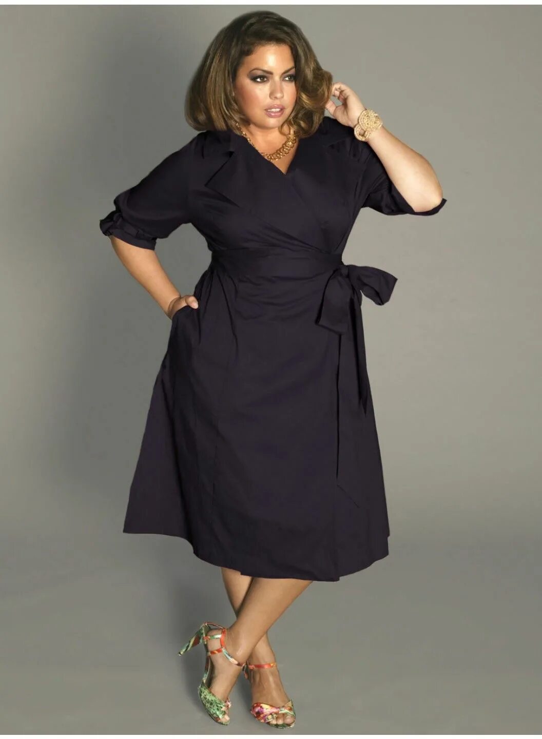 Платья фасоны фото Boulangerie Plus Size Wrap Dress in Richelieu Blue Plus size dresses, Plus size 