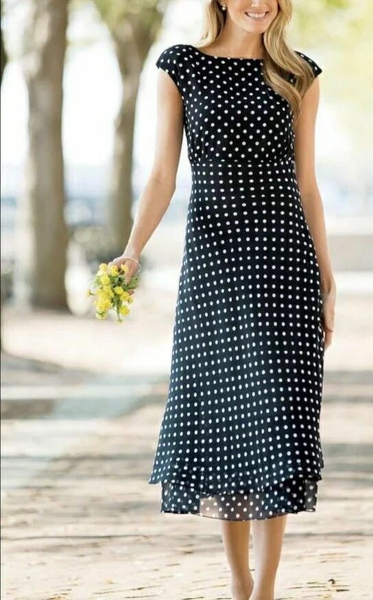 Платья фасоны фото Пин от пользователя Ingrid ŠEBÖK на доске poletje 23 в 2023 г Модные платья, Сти