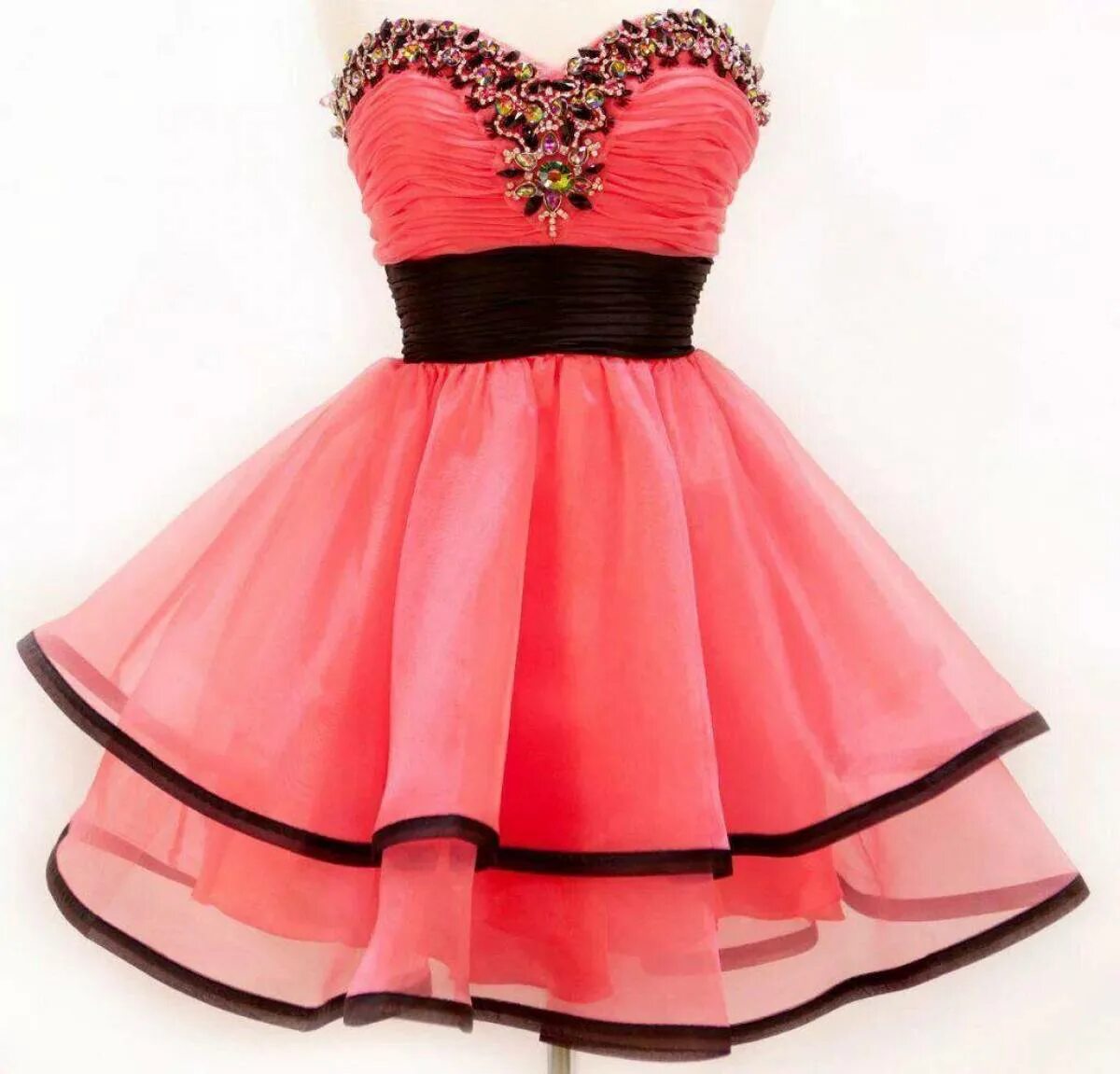 Платья фото короткие без девушек Картинки нарядов: найдено 90 изображений