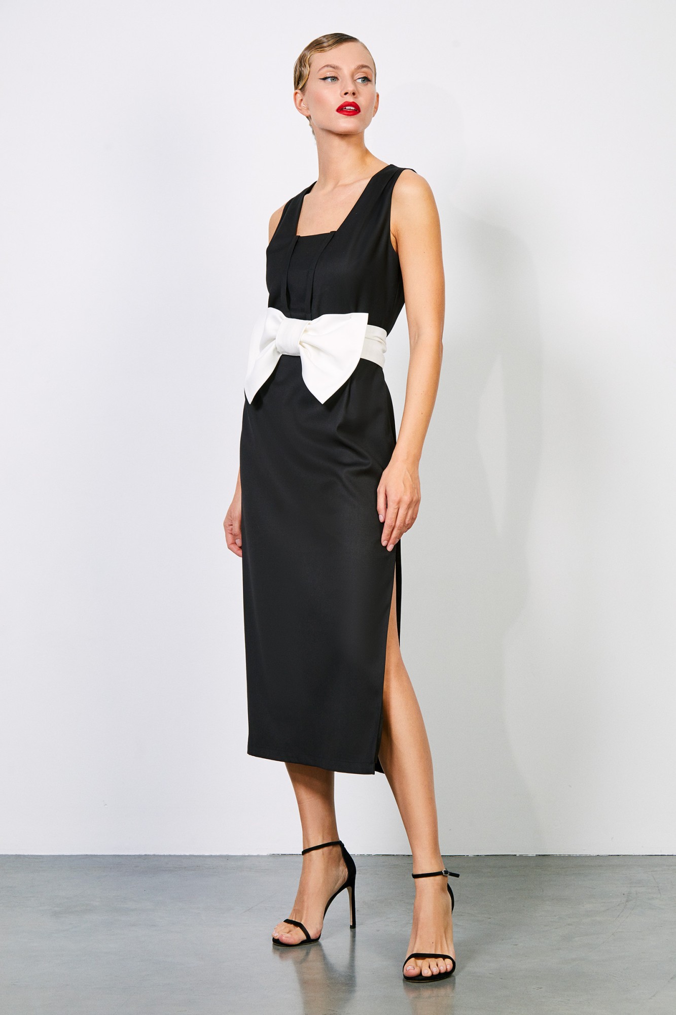 Платья фото минск Вечернее платье RIVOLI 7180 .2 чёрный, белый в размере 42-52 купить в Минске с д