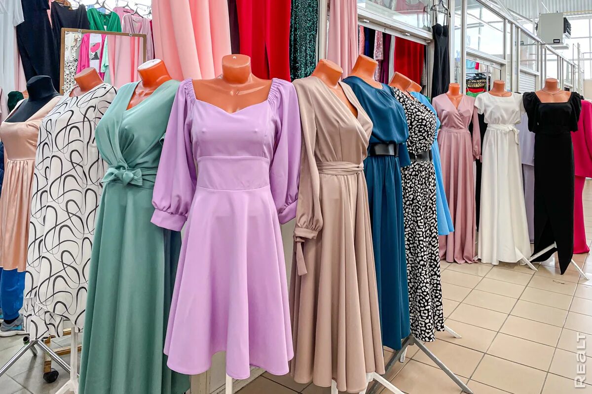 Платья фото минск Что сейчас происходит в популярных в 2000-е "Мирах моды" на Ждановичах - последн