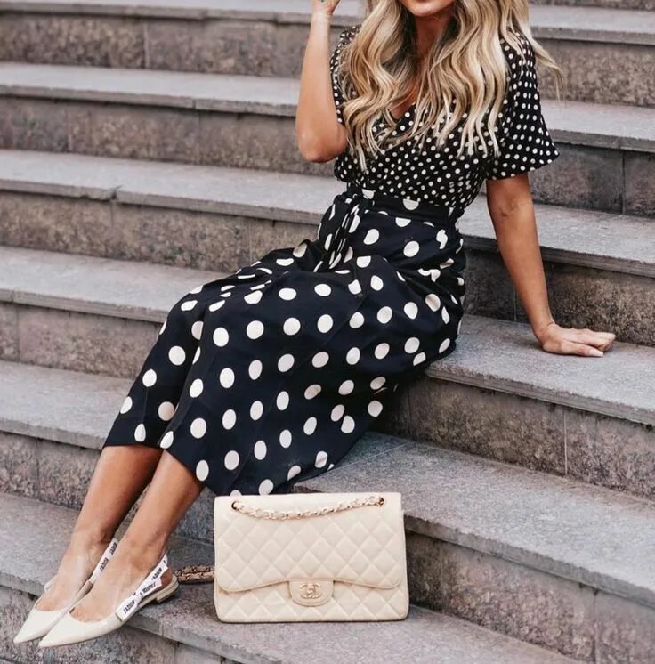 Платья горошками с чем одеть Платья в горошек 2021-2022: невероятно красивые образы каждый день! Платье в гор