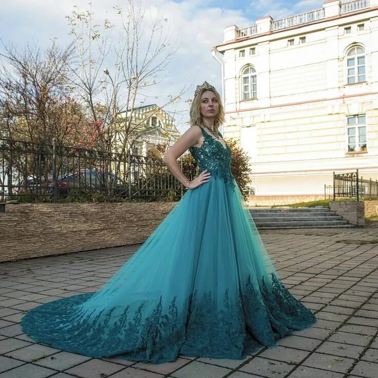 Платья иркутск каталог с ценами фото Шикарное вечернее платье - аренда для фотосессий - Иркутск Вечерние платья, Плат