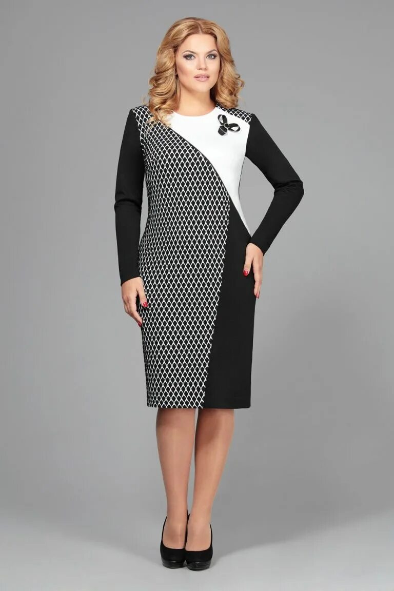 Платья из двух тканей фасоны фото Платье Runella арт. 1025 Платья, Мода для пышных форм, Модели