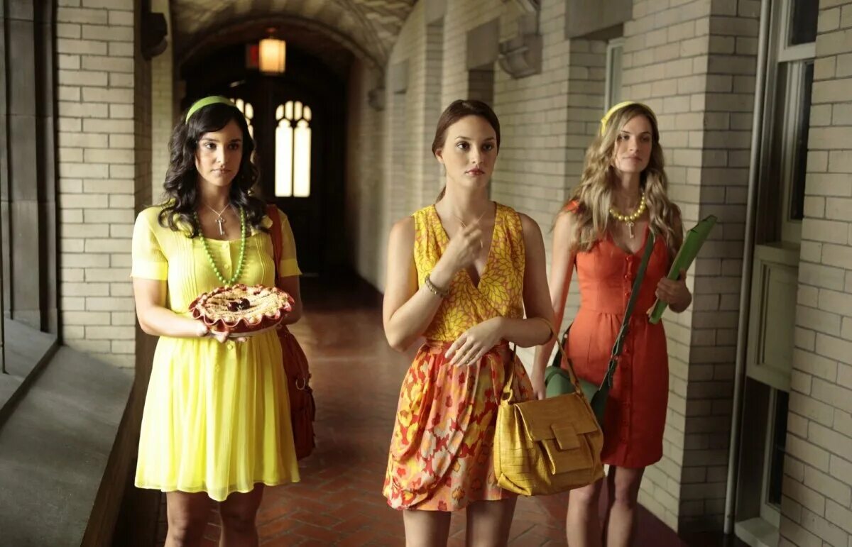 Платья из сериалов фото Фото: Сплетница / Кадр из сериала "Сплетница" (2007) #1391311