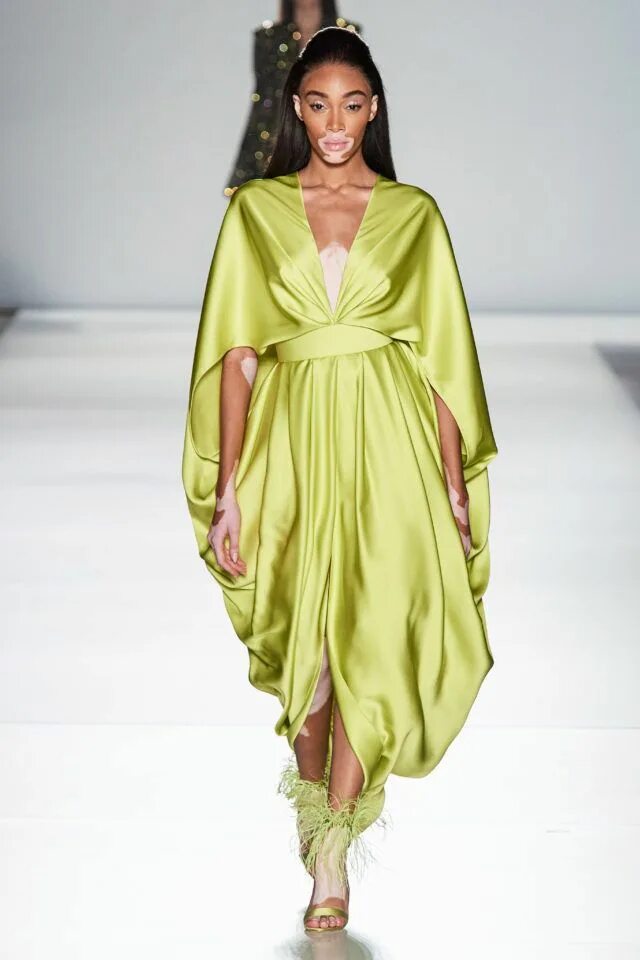 Платья из шелка 2024 модные тенденции Ralph & Russo в 2020 г. Мода от кутюр, Модные стили и От кутюр