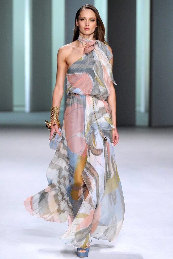 Платья из шелка 2024 модные тенденции Elie Saab Spring 2011 Ready-to-Wear Fashion Show Elie saab spring, Elie saab, Fa