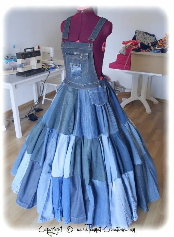 Платья из старых джинсов своими руками фото Relooking + Recyclage = Création unique et écolo Upcycle clothes, Diy clothes, S