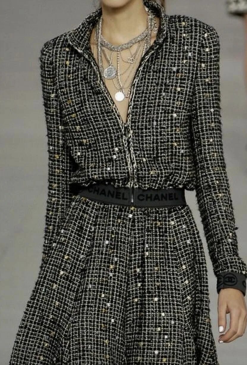 Платья из твида 2024 модные тенденции Chanel Fashion dresses, Womens fashion, Couture fashion