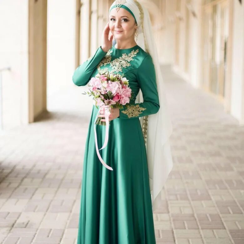 Платья казань фото Платье на никах - купить в Казани, цена 5 000 руб., продано 21 марта 2019 - Плат