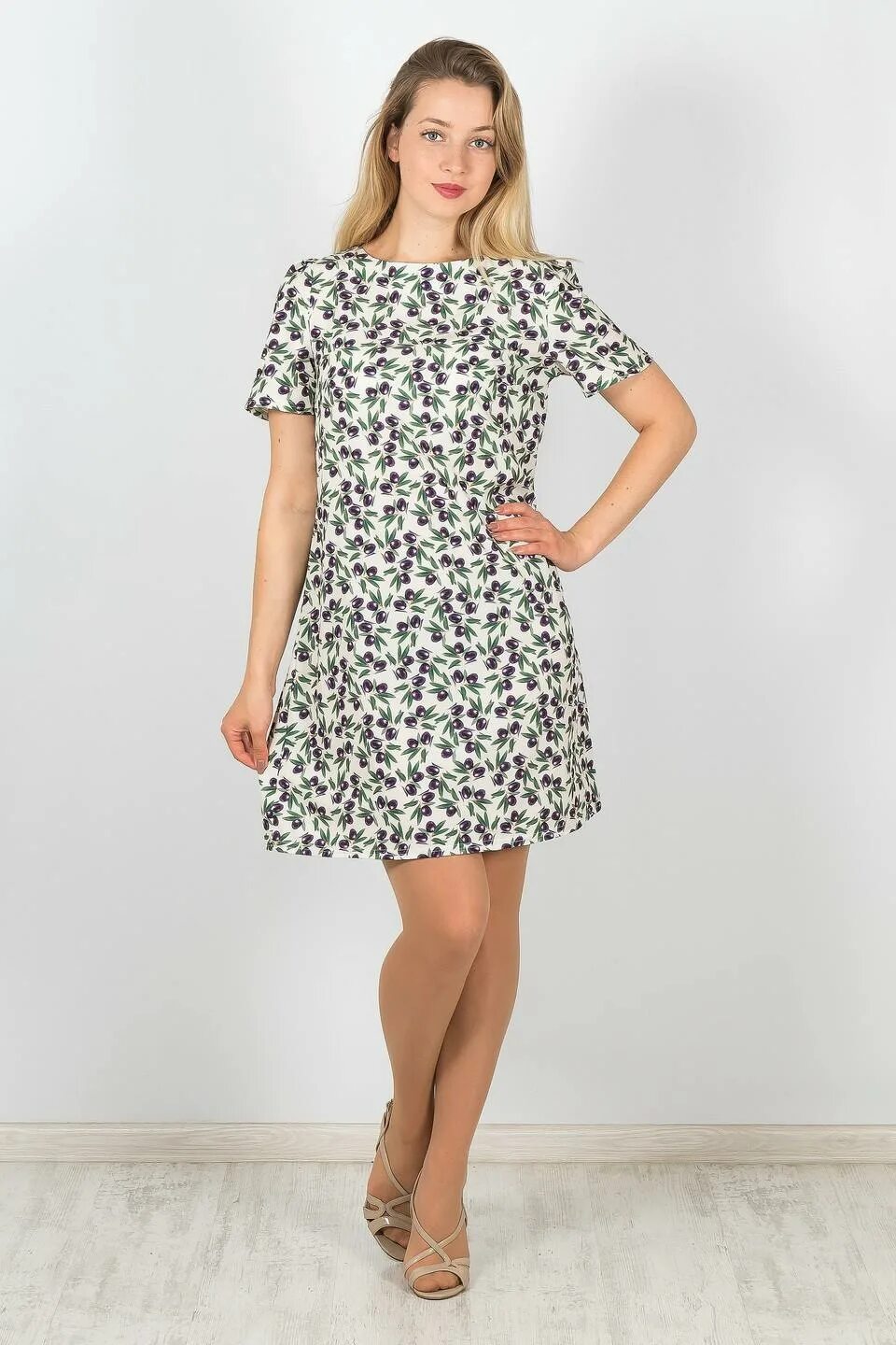 Платья киров фото Платье 4797-4 (плательная, цвет бежевый зелёный фиолетовый с рисунком) - БРАВА. 