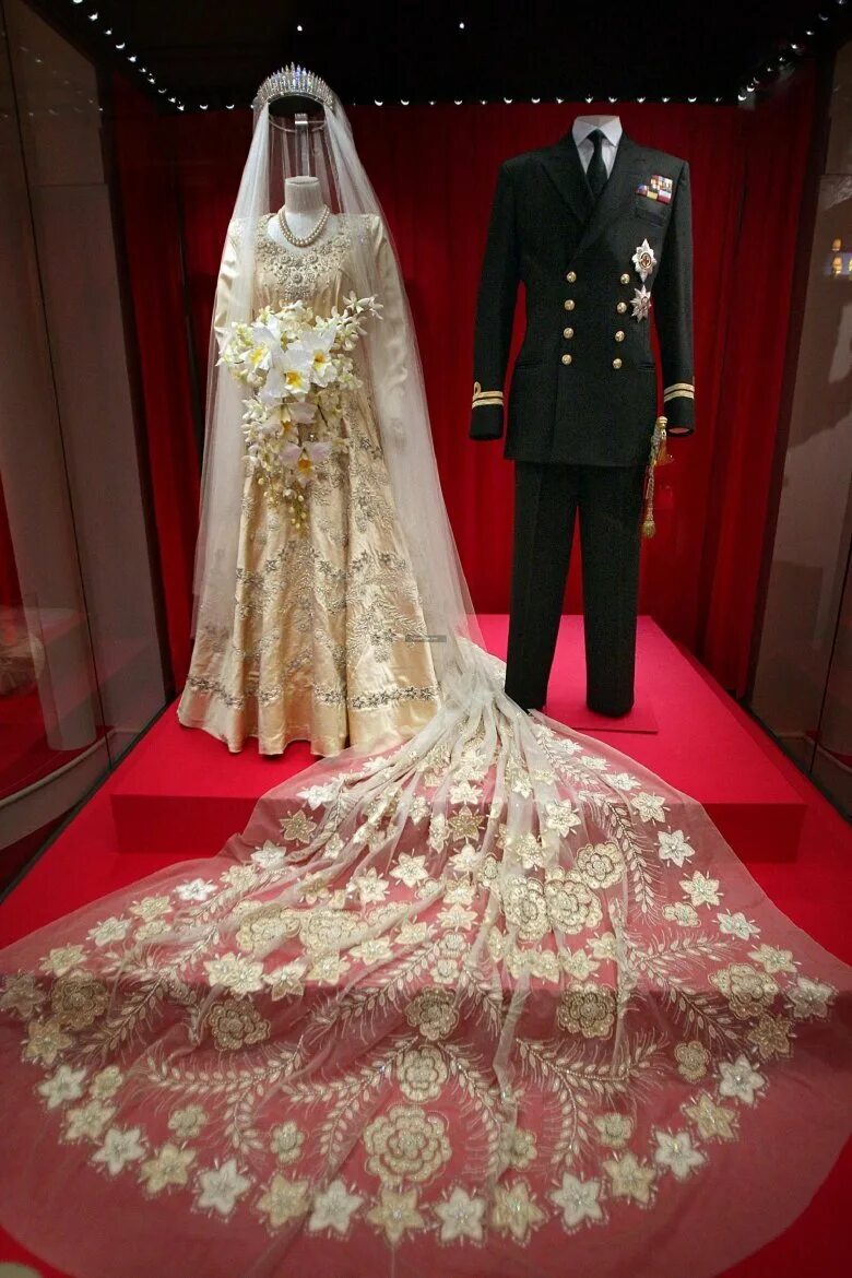 Платья королев фото Свадебные платья принцесс Англии. History is love Дзен