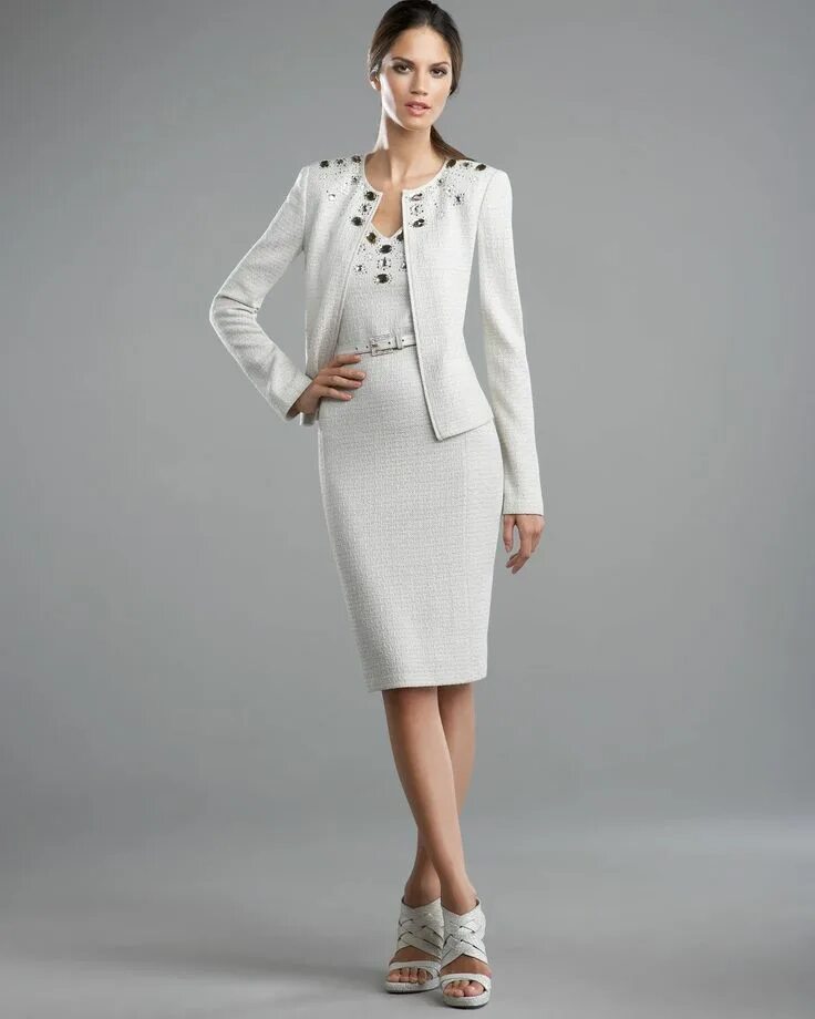 Платья костюмы женские фото Skirt suits, uniforms, amazing dresses.