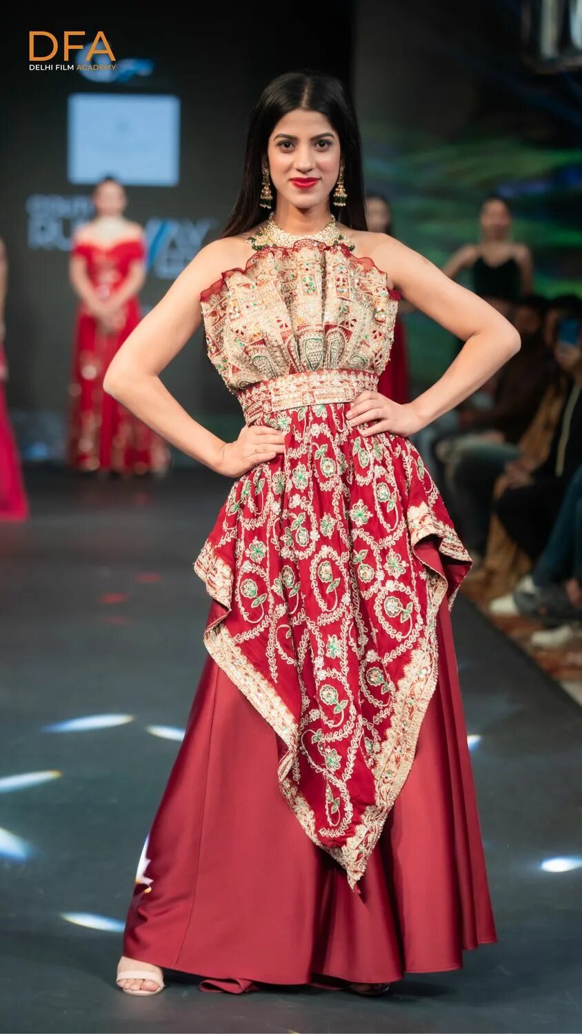 Платья красноярск фото Платье "ShowStopper" в интернет-магазине Ярмарка Мастеров по цене 62000 ₽ - T1II