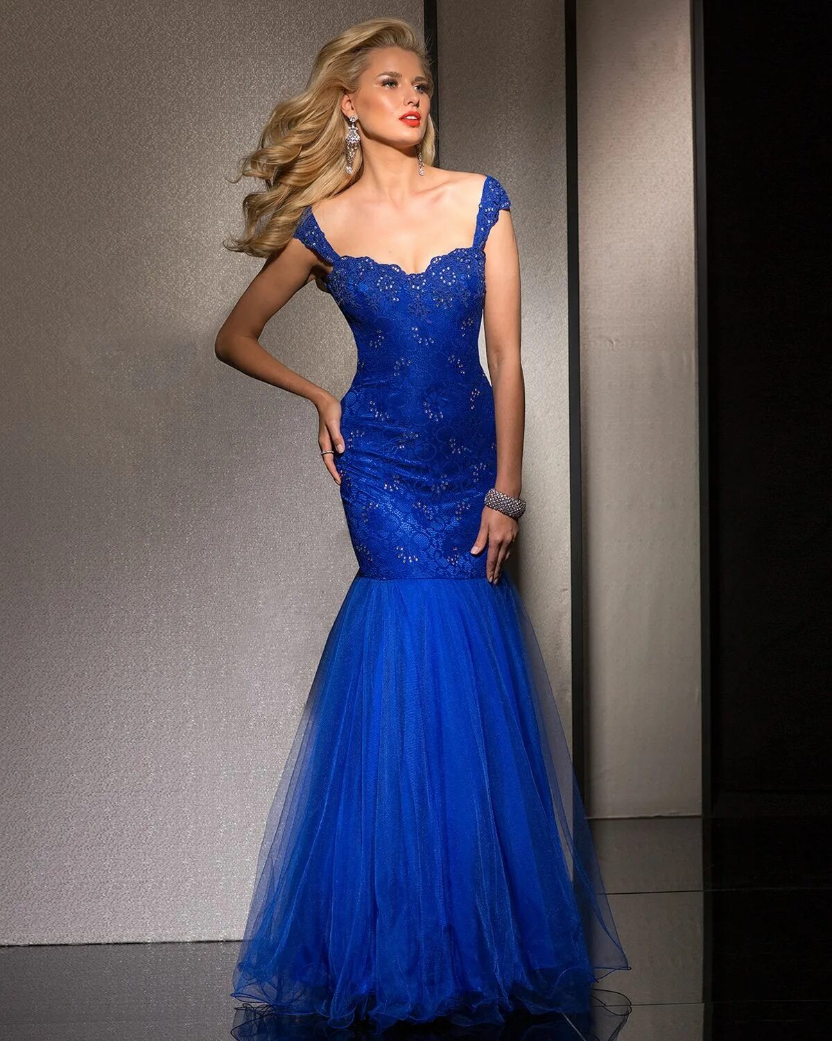 Платья любые фото 962_large2.jpg (1200 × 1500) Belos vestidos, Vestidos legais, Madrinhas de casam