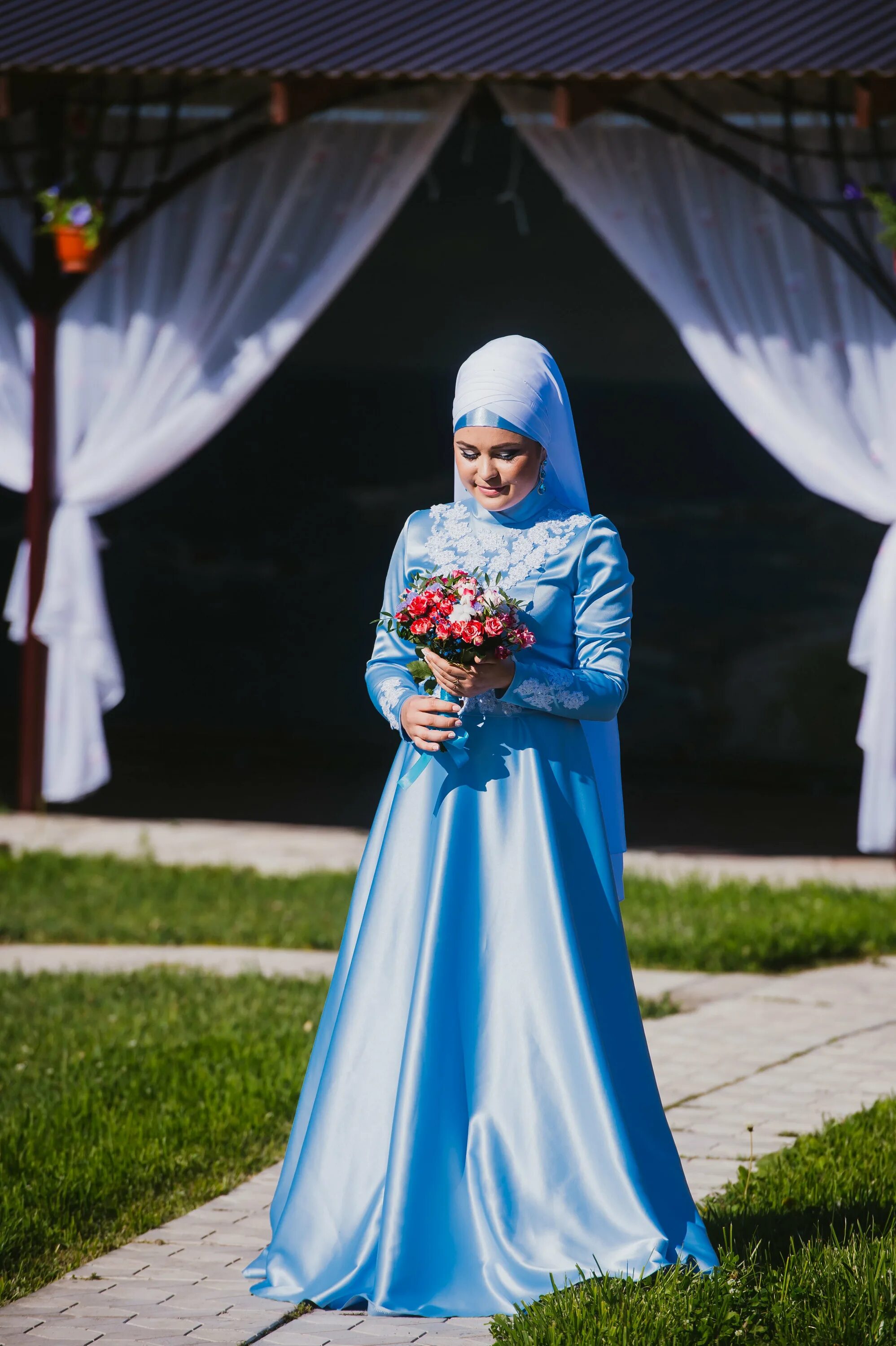 Платья на никах фото Платье на никах голубое - 76 фото