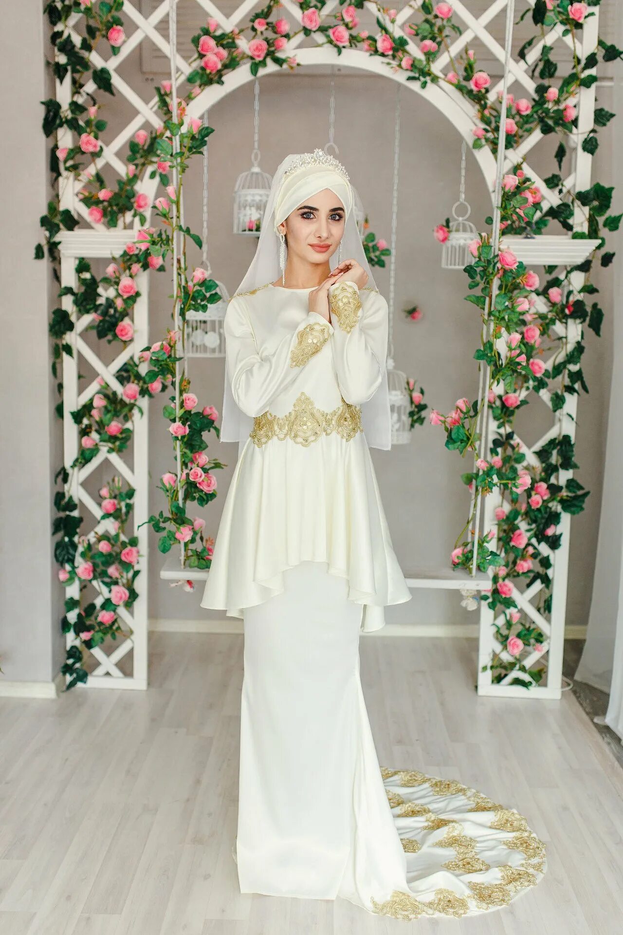 Платья на никах фото Платье на никах прокат Каталог одежды Dress-m.ru