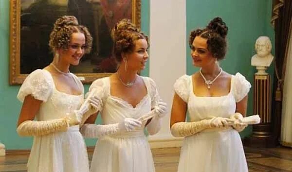 Платья на пушкинский бал фото Радость творчества