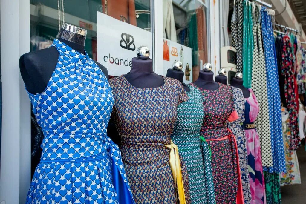 Платья на рынке фото Панорама: Лира, рынок, Ставропольский край, Предгорный муниципальный округ, Геор