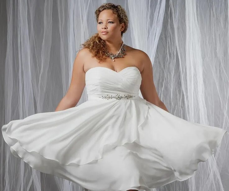 Платья на свадьбу больших размеров фото Image result for plus size short white poofy wedding dress with purple Short wed