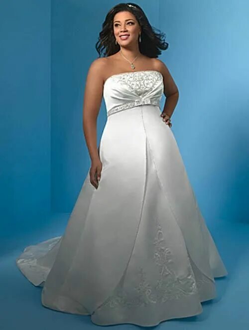 Платья на свадьбу больших размеров фото Strapless Plus Size Bridal Gowns #plussize #plussizebrides #bridalgowns Empire. 