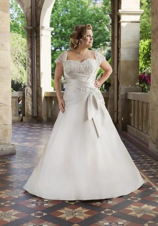 Платья на свадьбу больших размеров фото Wedding Dresses Plus wedding dresses, Plus size wedding gowns, Wedding dresses p