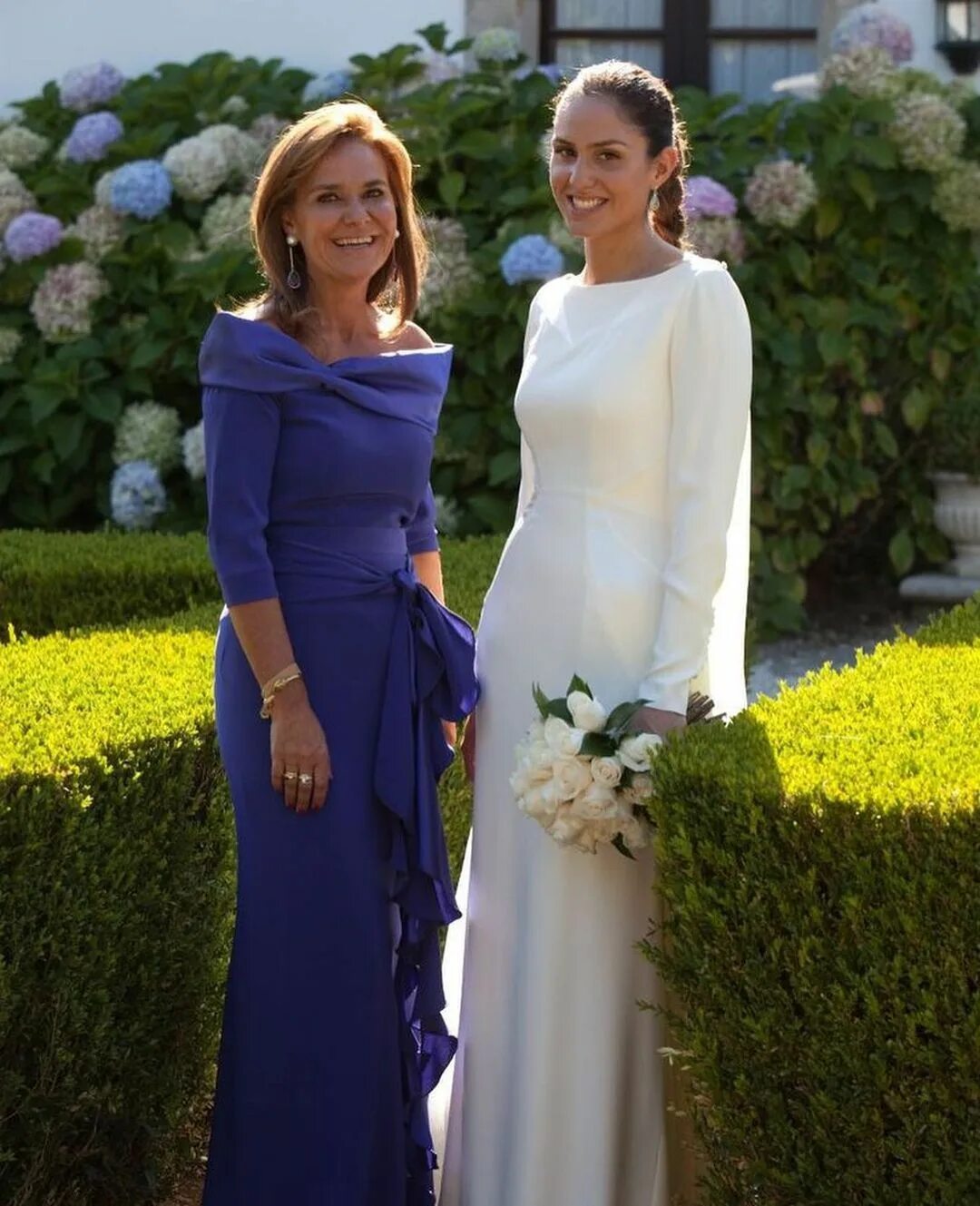 Платья на свадьбу дочери фото Margarita de Guzmán Luque pe Instagram: "Inspiración para madrinas ✨ ♥ Elegantís