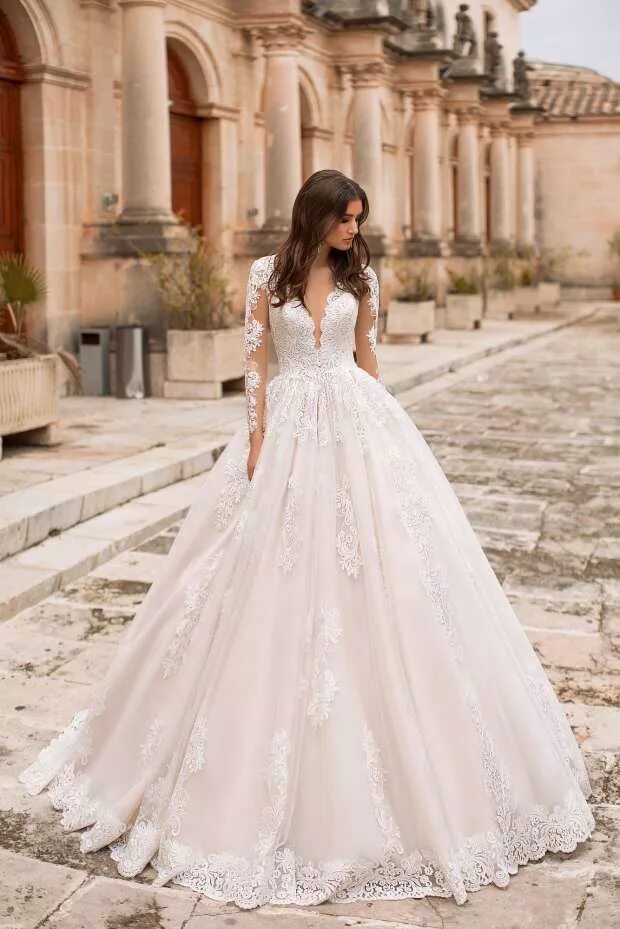 Платья на свадьбу фото и цены Свадебное платье Naviblue Bridal Jerome 18012