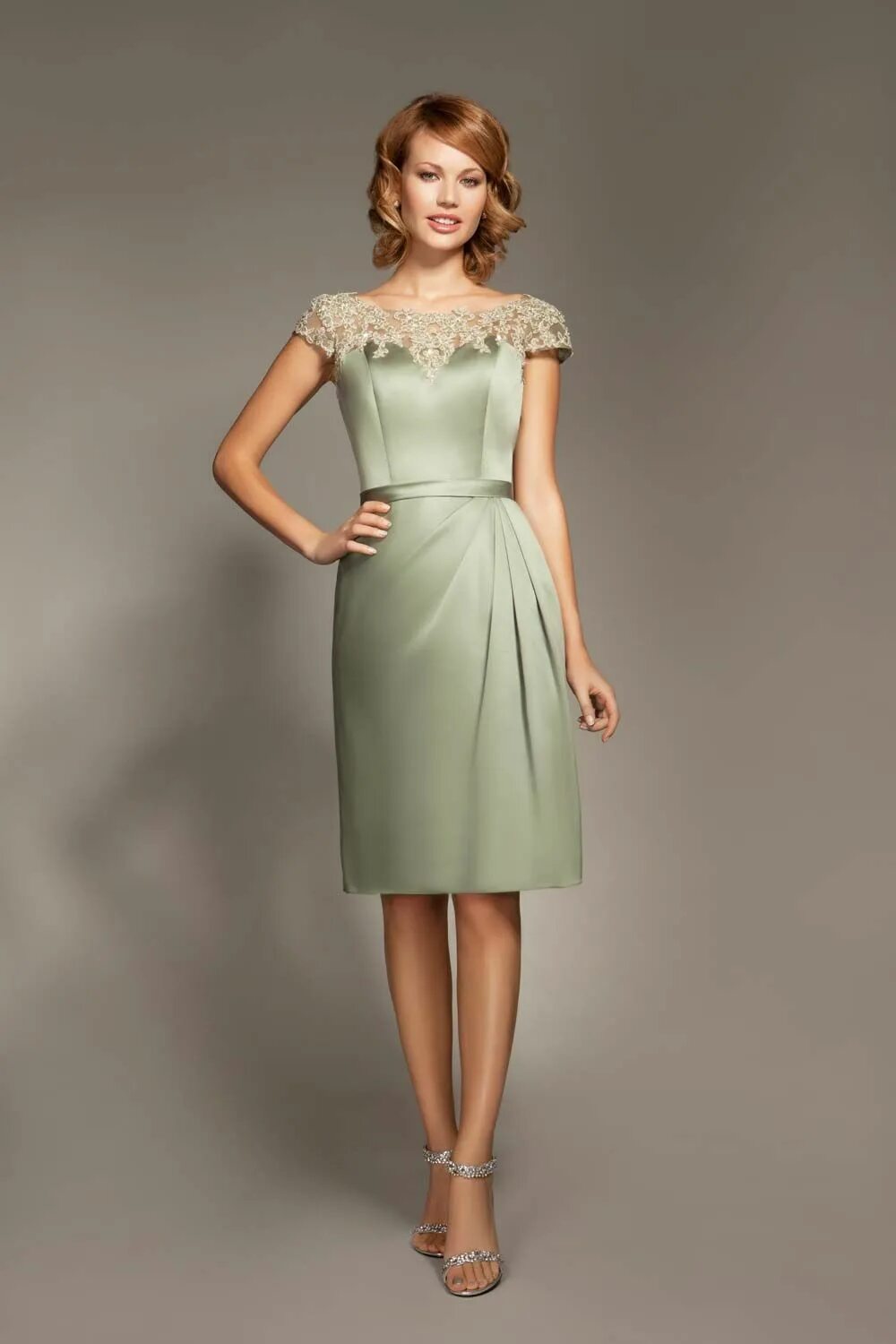 Платья на торжества фото From Emerald and Olive to Sage: 38 Gorgeous Green Bridesmaid Dresses Prom dresse