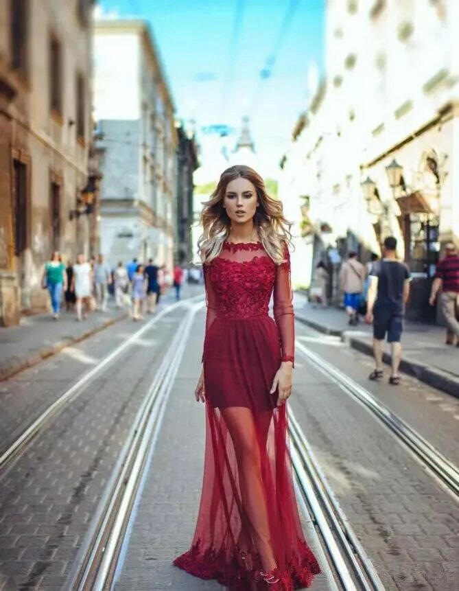 Платья на высоких фото 2020 Newest Burgundy Long Sleeves Mother And Daughter Dresses Lace Tulle Appliqu