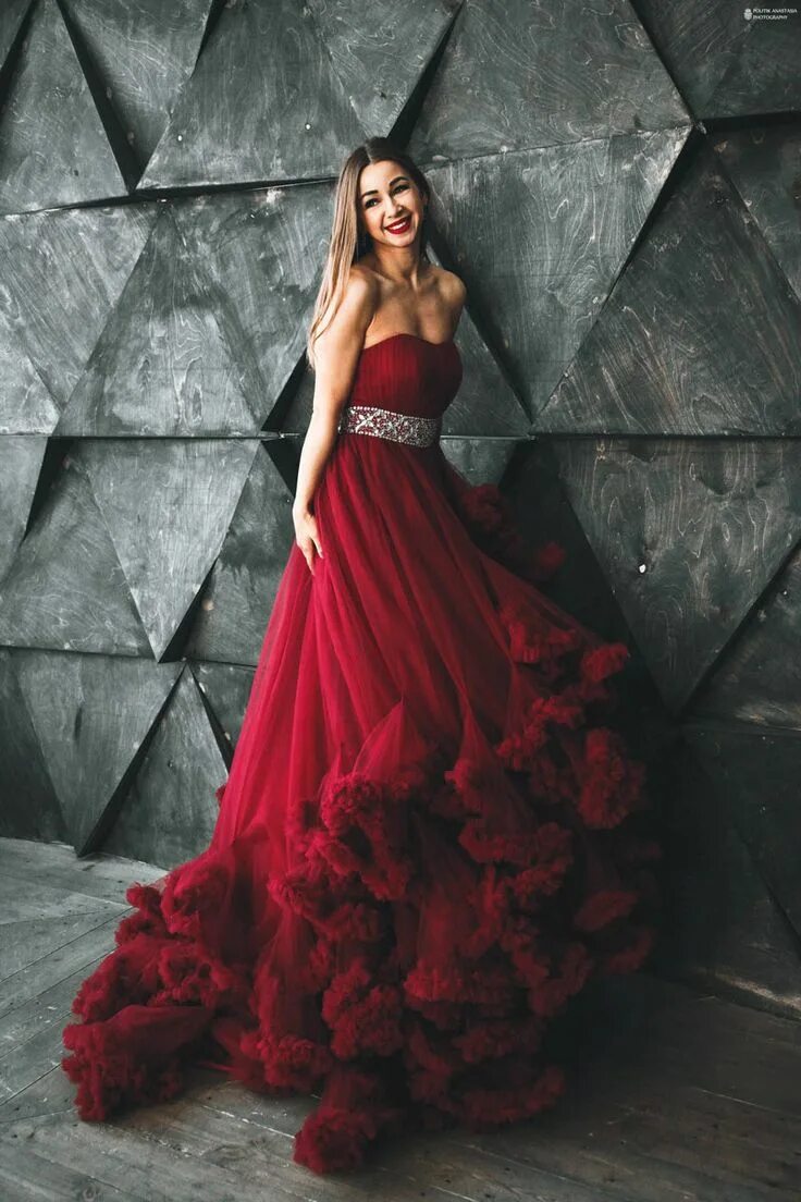 Платья напрокат москва фото Платье из проката на фотопроекте Фиолетовое свадебное платье, Красные свадебные 