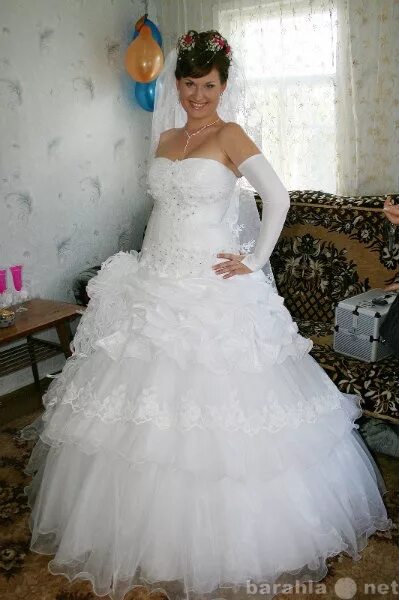 Платья напрокат омск фото Купить свадебное платье в Омске - объявление № Т-5463626 (1316539) на Барахла.НЕ