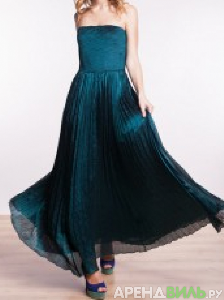 Платья напрокат омск фото цена Аренда изумрудное платье с открытыми плечами Омск