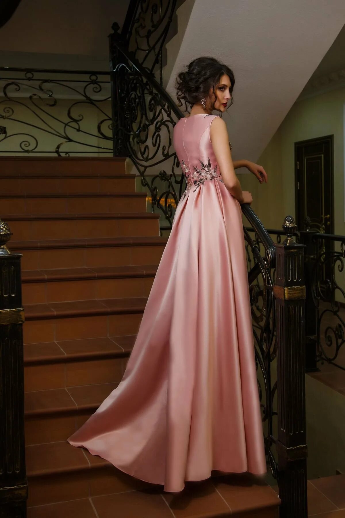 Платья напрокат пермь фото цена Взять выпускное платье напрокат: найдено 87 изображений