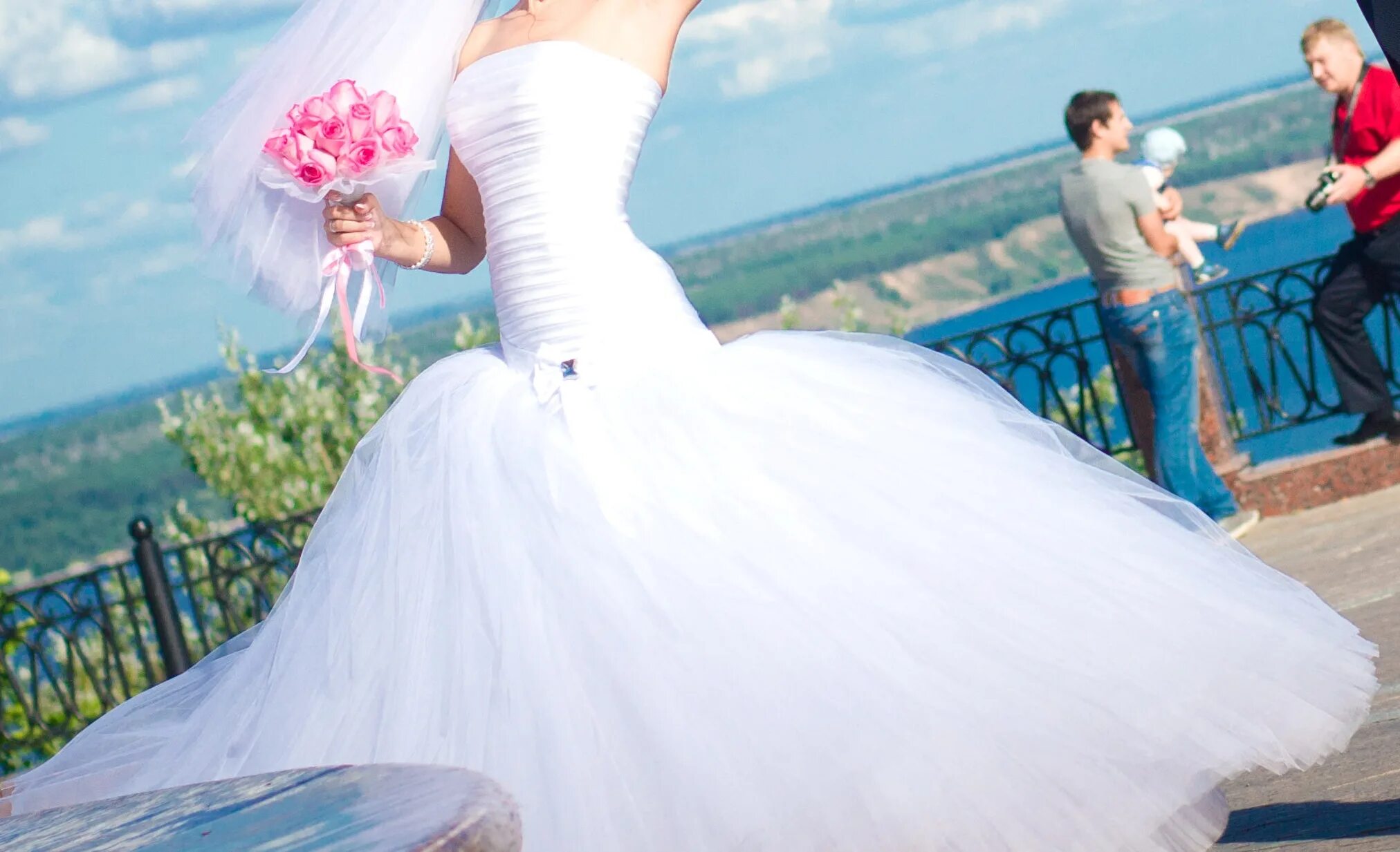 Платья напрокат ульяновск цены и фото Купить платье в Ульяновске