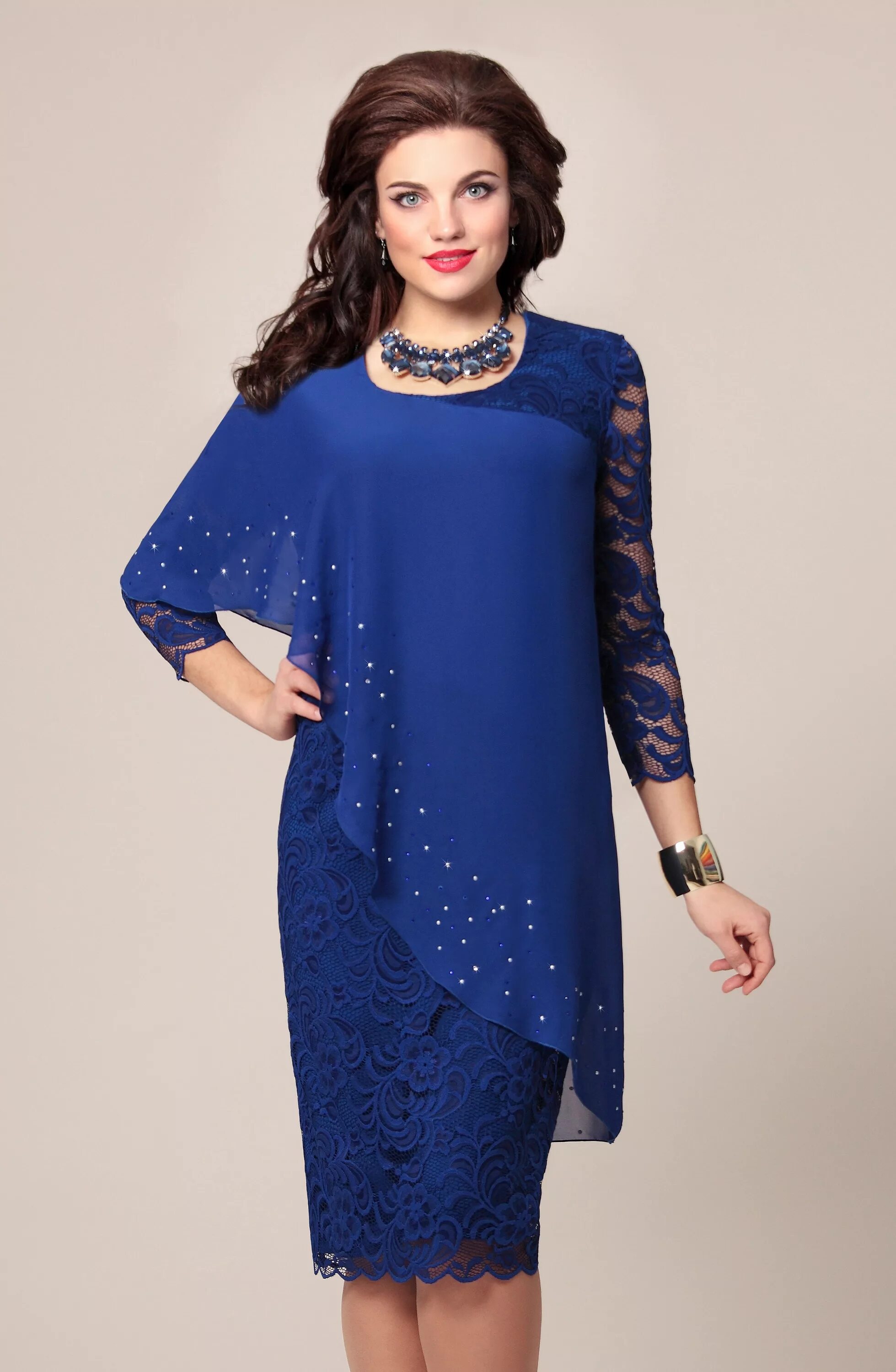 Платья нарядные женские вечерние фото Васильковое платье из гипюра с отлетным шифоном - купить в Москве ◈ цена в интер