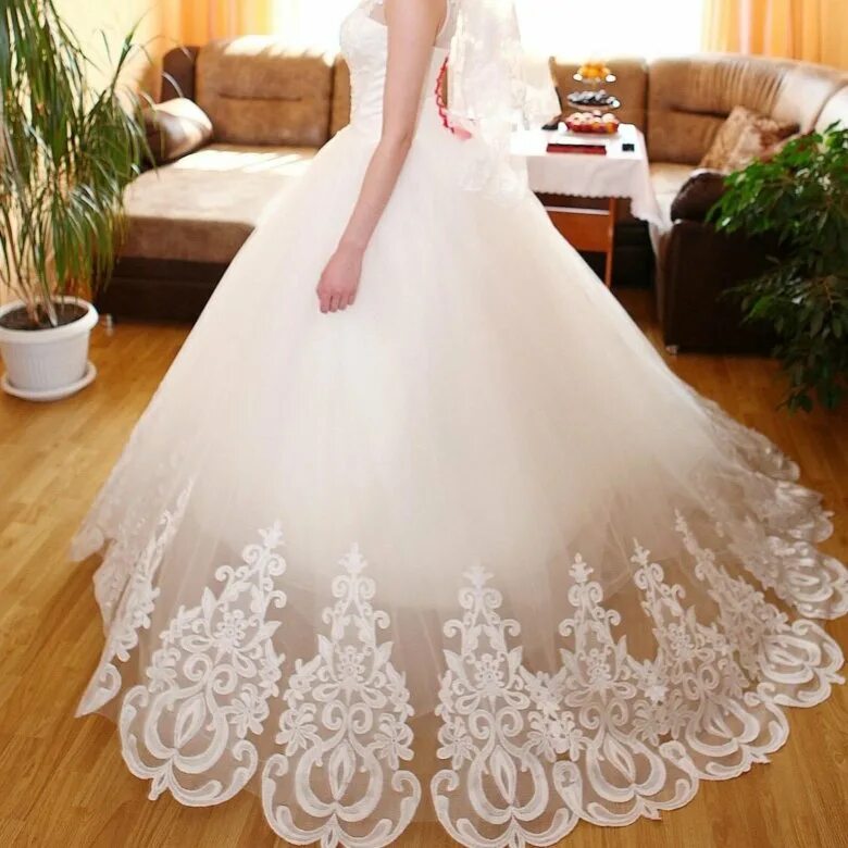 Платья омск фото и цены Свадебное платье - купить в Омске, цена 5 000 руб., продано 1 июля 2020 - Платья