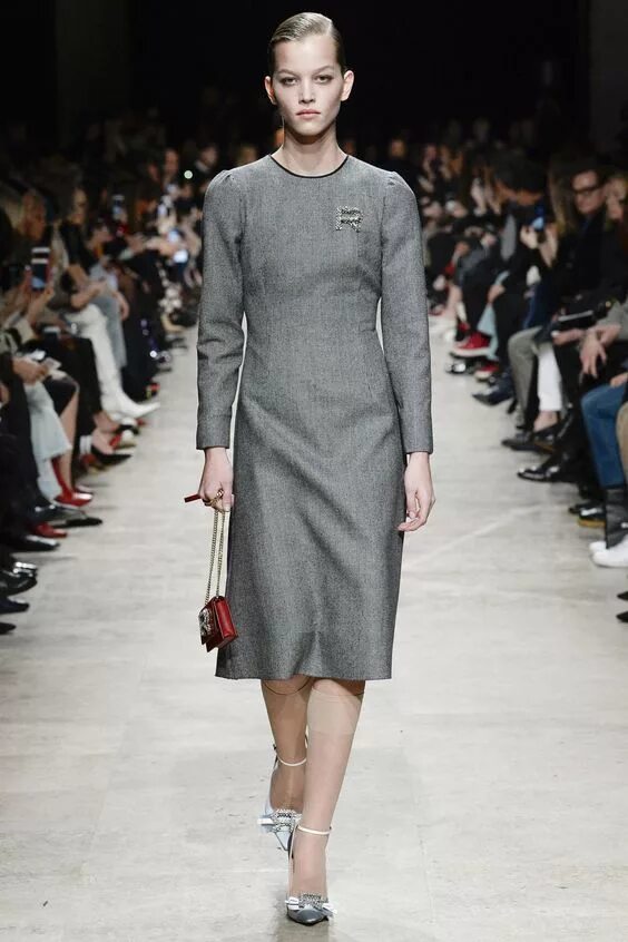 Платья осень зима фото Платья осень-зима тенденции 2017-2018 года. Уличный стиль зима 2017 2018. Модные