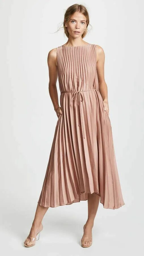 Платья плиссе фото Vince Pleated Dress Pleated dress, Trendy cocktail dresses, Summer cocktail dres