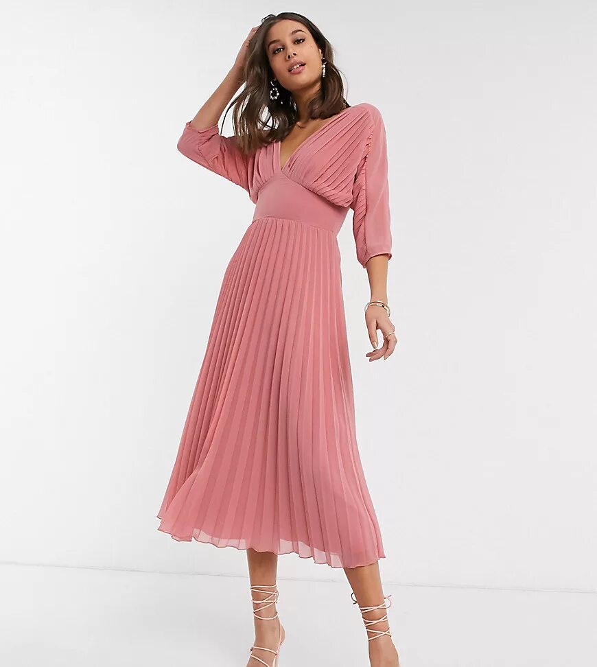 Платья плиссе фото Платье плиссированное с рукавами - найдено 87 фото