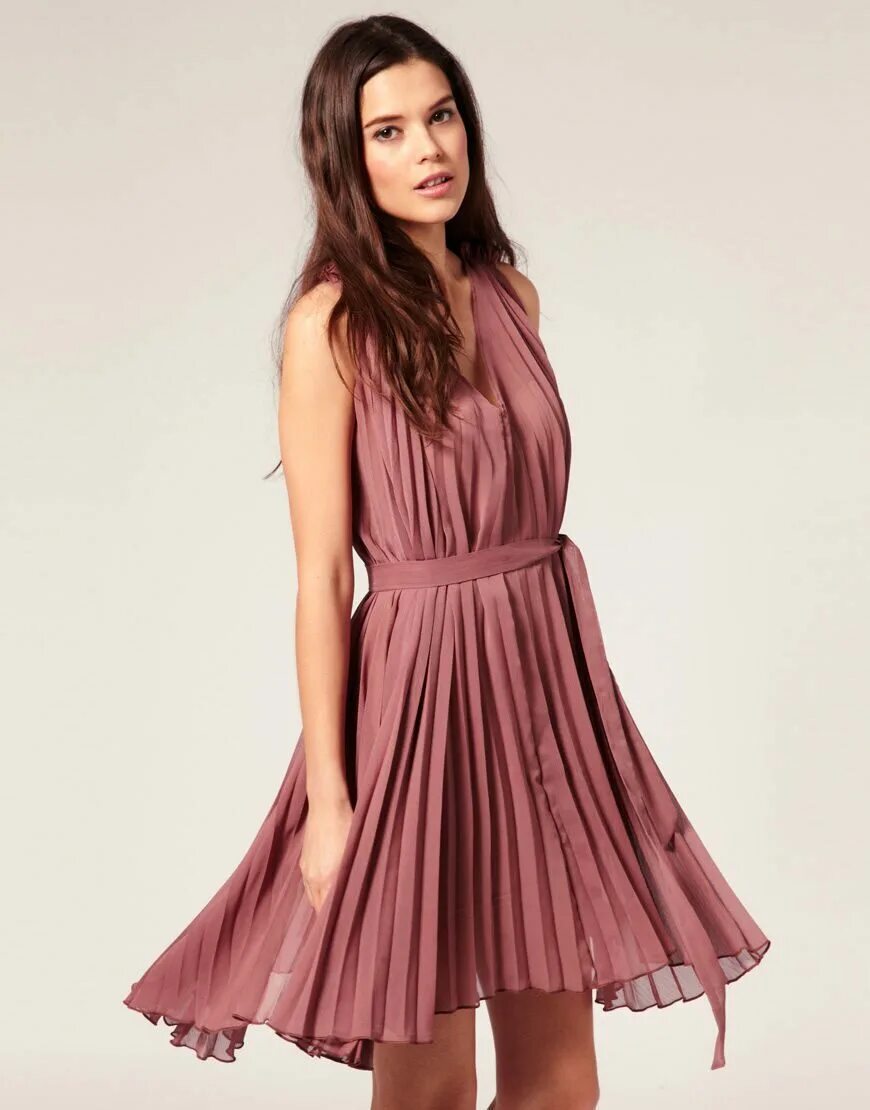 Платья плиссе фото Платья с плиссированной юбкой Полезная информация о тканях от магазина Все ткани