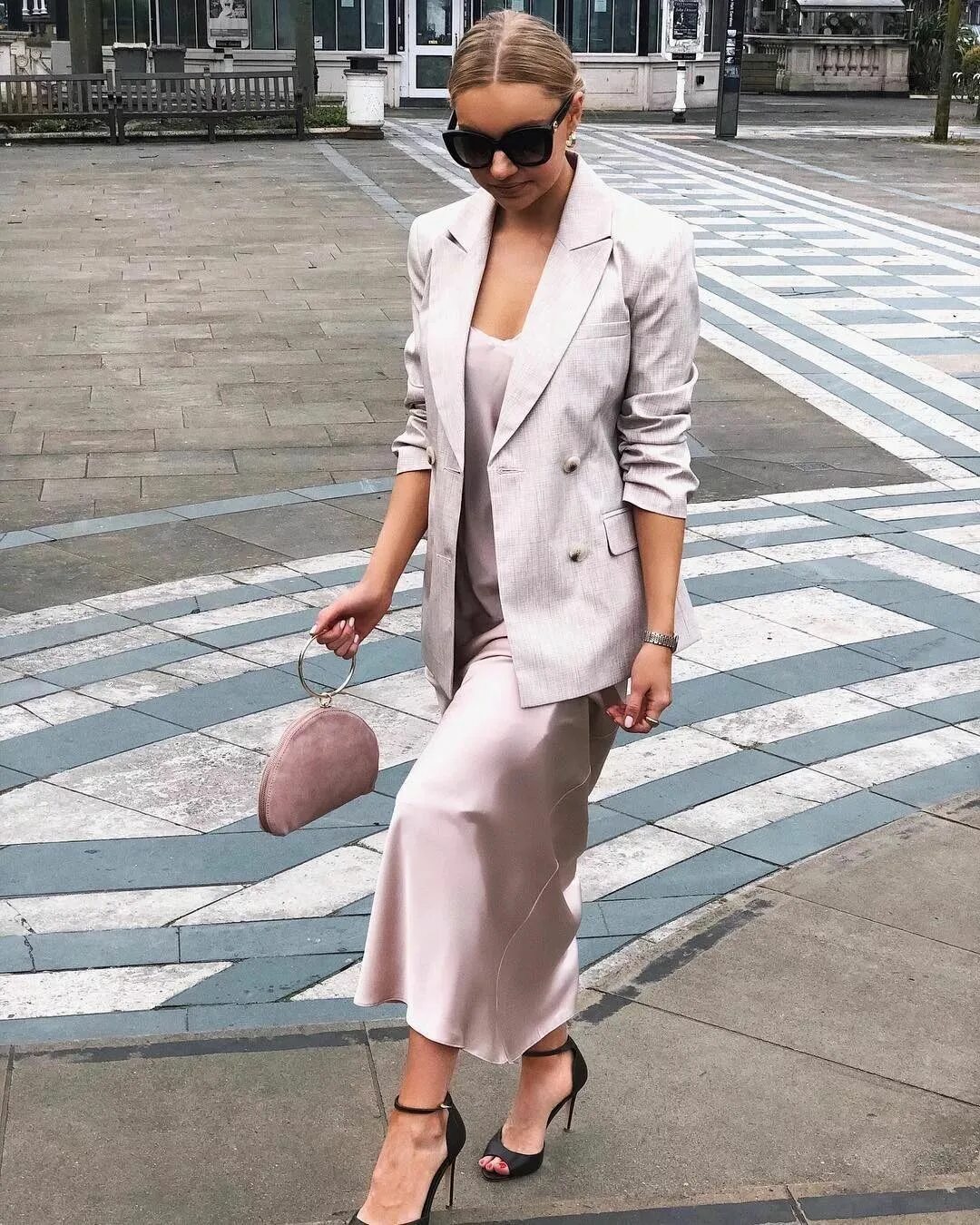 Платья под пиджак фото Pin on Выпускной Fashion, Stylish winter outfits, Slip dress outfit