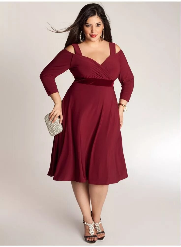 Платья полный фото новый Siren Plus Size Dress in Burmese Ruby Plus size party wear, Plus size cocktail d