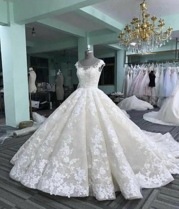 Платья пятигорск рынок лира цены фото Рынок свадебные платья пятигорск рынок лира фото - ViktoriaFoto.ru