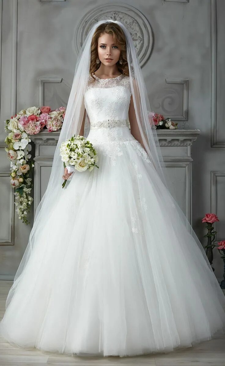 Платья с фатой фото Pin von Vanda Desiree auf ♥ Wedding dresses ♥