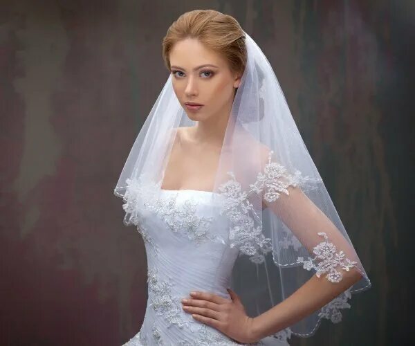 Платья с фатой фото Больше не работает: Свадебный салон Империя, свадебный салон, Ханты-Мансийский а