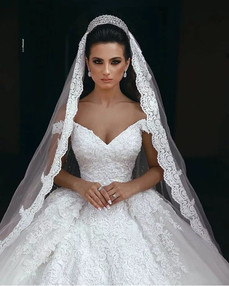 Платья с фатой фото Beautiful Wedding Dress - #beautiful #black #clothes #colorful #dress #eveningdr
