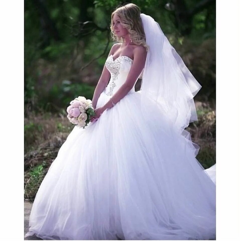 Платья с фатой фото #CinderellaWeddingDress ブ ラ イ ダ ル ガ ウ ン, 夢 の ウ ェ デ ィ ン グ ド レ ス, 美 し い ウ ェ デ ィ ン